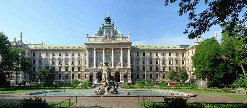 Neobarok. Pałac sprawiedliwości w Monachium