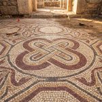 Tajemniczy "Węzeł Salomona" Odkryty w Turcji. Ta Mozaika Miała Chronić przed Złym Okiem