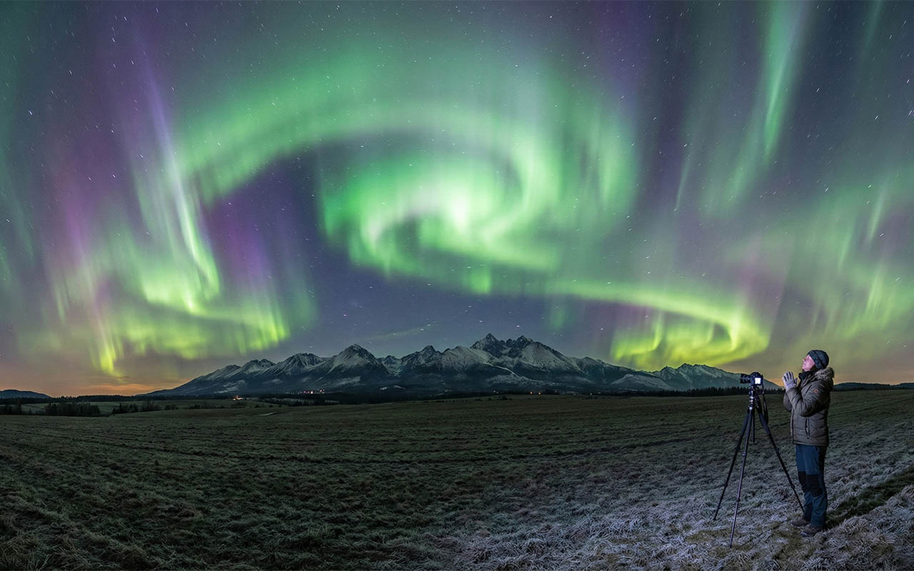 Niebo zapłonęło kolorami. To, co wydarzyło się nad Polską, eksperci nazywają "historycznym spektaklem"