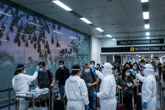 Śmiertelny wirus Nipah powraca: Radykalne kroki dwóch krajów w obliczu zagrożenia