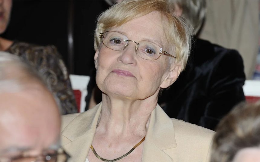 Samotność w Blasku Dawnej Chwały. Edyta Wojtczak Kończy 90 Lat: "Wszyscy Odeszli, Zostałam Tylko z Książkami"