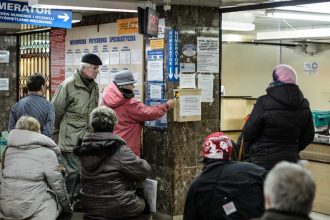 Kumulacja wirusów w lutym 2026. Dlaczego grypa i COVID-19 znów paraliżują polskie przychodnie?