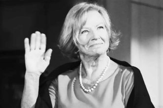 Odeszła Legenda. Bożena Dykiel nie żyje – Cena Życia w Blasku Fleszy i Cieniu Choroby