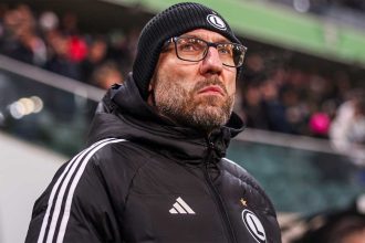 Rekordowy transfer w Ekstraklasie: Steve Kapuadi zamienia Legię Warszawa na Widzew Łódź w historycznej transakcji