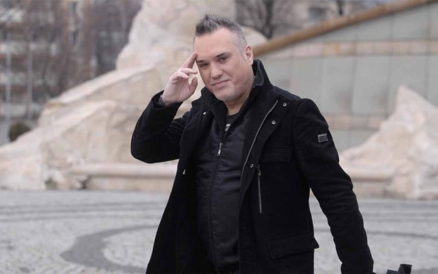 Cena Sławy i Ucieczka z Czerwonego Dywanu: Jak Telewizyjny Sukces i Destrukcyjne Plotki Zmieniły Życie Szymona Wydry