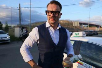 99 punktów karnych i astronomiczne mandaty: Jak Łukasz Mejza stał się drogowym recydywistą i co to oznacza dla jego kariery?