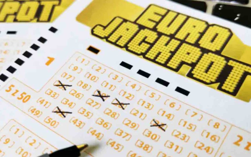 Wyniki Lotto 24.03.2026: Kumulacja w Eurojackpot rośnie, ćwierć miliona złotych zostaje w Polsce