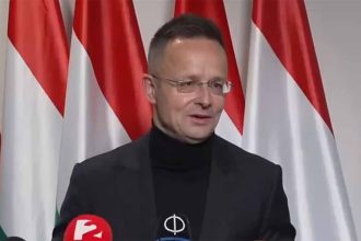 Polityczne trzęsienie ziemi nad Dunajem. Dlaczego Péter Szijjártó zniknął w noc historycznej porażki Fideszu?