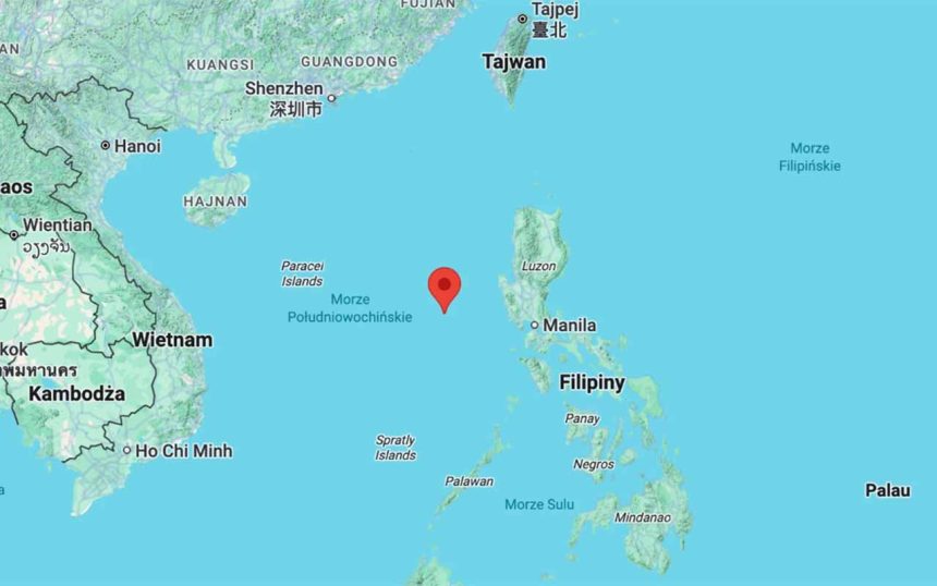Geopolityczna Bomba na Morzu Południowochińskim: Chiny Zamykają Atol Scarborough i Prężą Muskuły w Strefie „Szarej Taktyki”