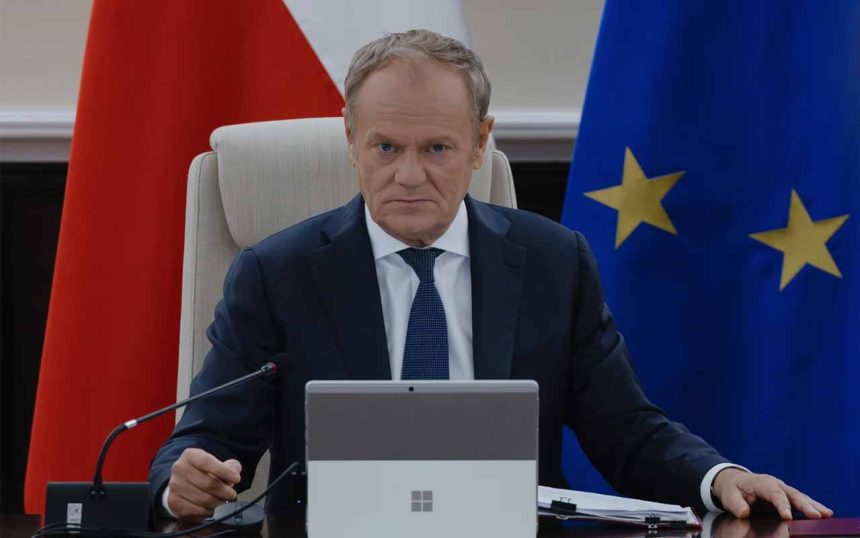 Rada Nowych Mediów w Ogniu Krytyki: Donald Tusk, Zarzuty o Dezinformację i Polityczna Burza na Szczytach Władzy