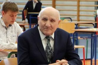 Najstarszy maturzysta w Polsce podejmuje trzecią próbę zdobycia świadectwa dojrzałości