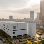 Muzeum Sztuki Nowoczesnej 26 czerwca otwiera w Warszawie dwie wystawy o surrealizmie, antyfaszyzmie oraz relacjach Polski z Afryką. Sprawdź program, godziny i daty.