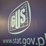 Wyniki finansowe instytucji kultury w 1 kwartale 2026 r. pokazują wzrost przychodów o 9,1%, kosztów o 9,9% i netto 432,3 mln zł. Dane GUS ujawniają rolę samorządów i Mazowsza.