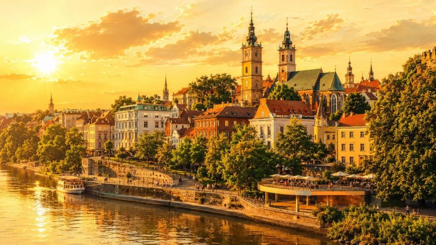 Najcieplejsze miasta w Polsce: sprawdzamy Wrocław, Opole, Słubice, Tarnów i inne miejsca, w których latem najczęściej notuje się upały. Zobacz dane IMGW, rekordy i różnice regionalne.