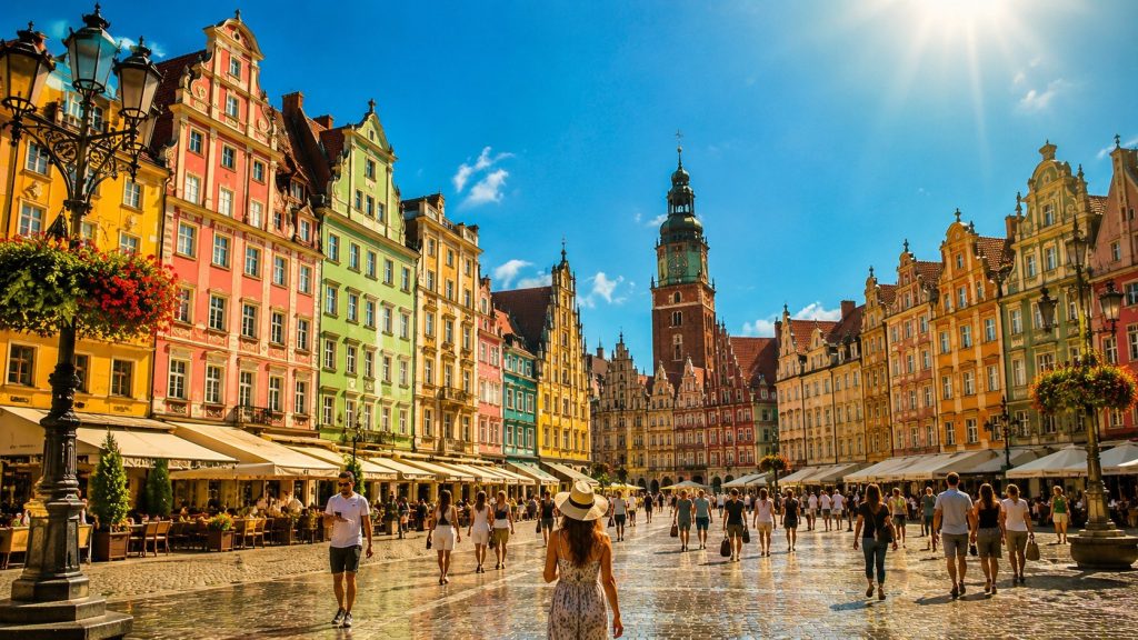Które miasta Polski są najcieplejsze latem i gdzie temperatury najczęściej przekraczają 30°C
