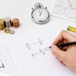 Proporcje i reguła trzech krok po kroku. Sprawdź, jak obliczać cenę produktu, czas pracy, drogę, prędkość, skalę mapy i składniki przepisu.